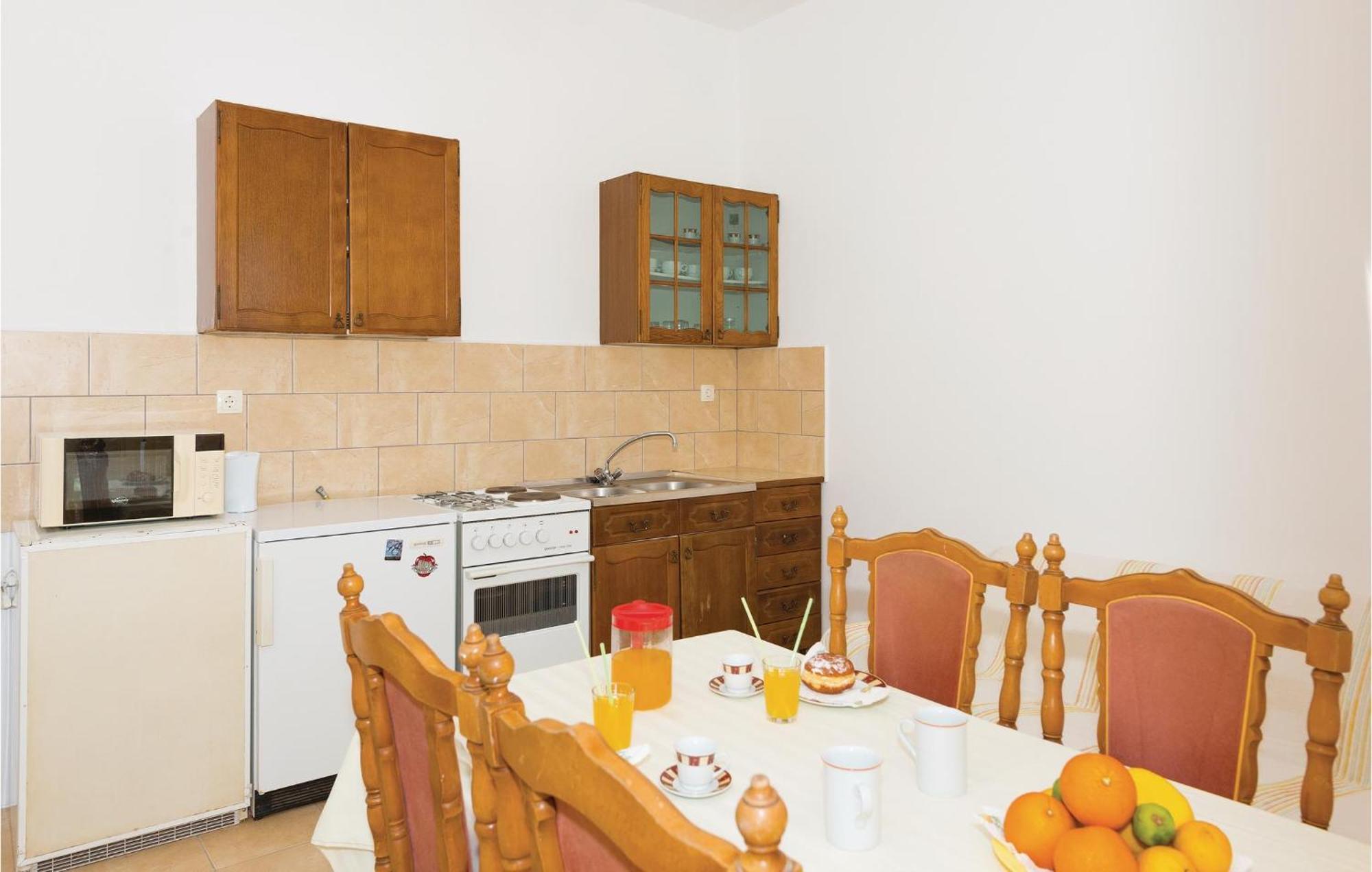 Amazing Apartment In Tisno With Wifi Eksteriør billede