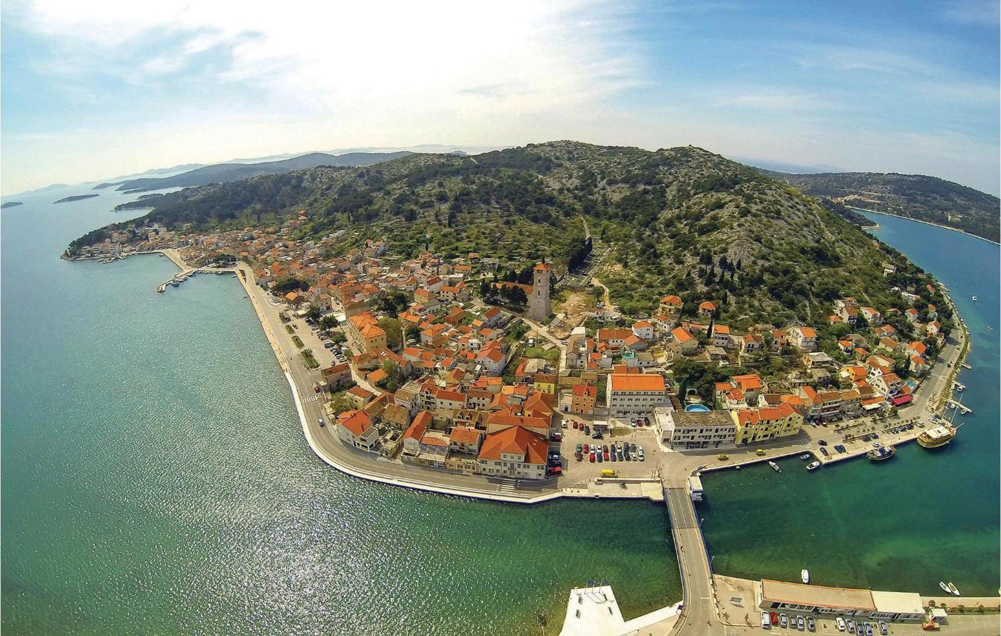 Amazing Apartment In Tisno With Wifi Eksteriør billede